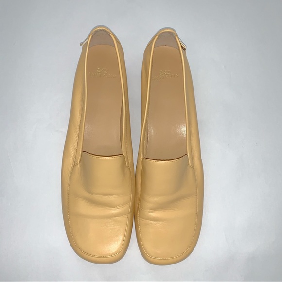 Anne Klein Tan Leather Women's Flats EUC -โฆ - Picture 2 of 6